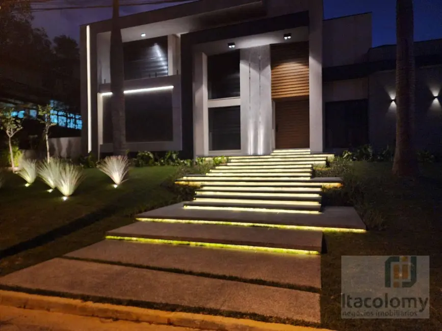 Casa de Condomínio com 5 quartos à venda, 1280m2 em Residencial Tamboré, Barueri - SP - imagem 5 Foto 5 de Casa de Condomínio com 5 quartos à venda, 1280m2 em Residencial Tamboré, Barueri - SP