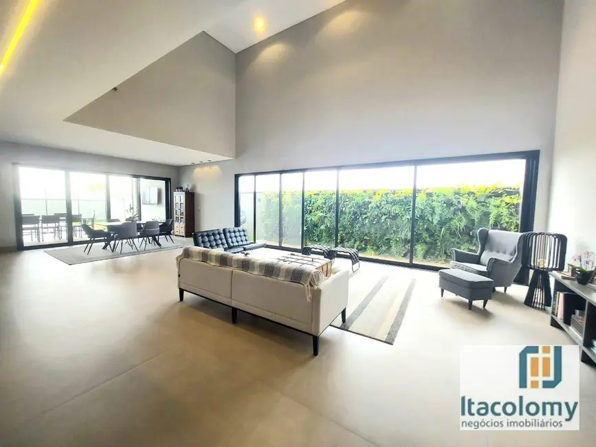 Foto 3 de Casa de Condomínio com 4 quartos à venda, 490m2 em Santana De Parnaiba - SP