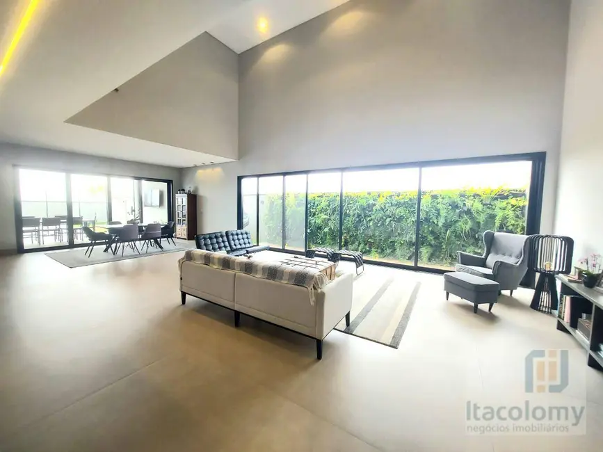 Foto 3 de Casa de Condomínio com 4 quartos à venda, 490m2 em Santana De Parnaiba - SP