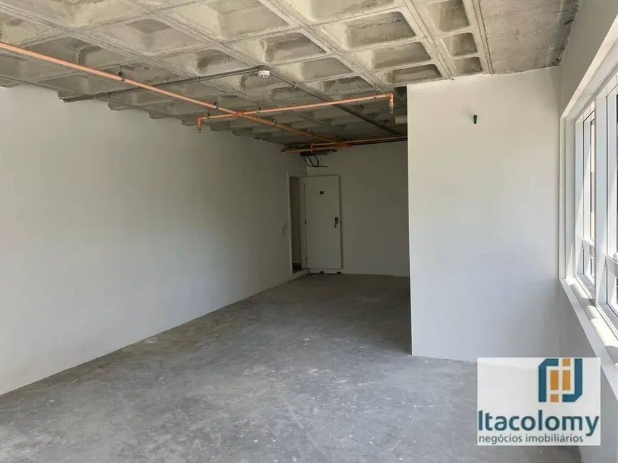 Foto 5 de Sala Comercial à venda, 55m2 em Alphaville Industrial, Barueri - SP