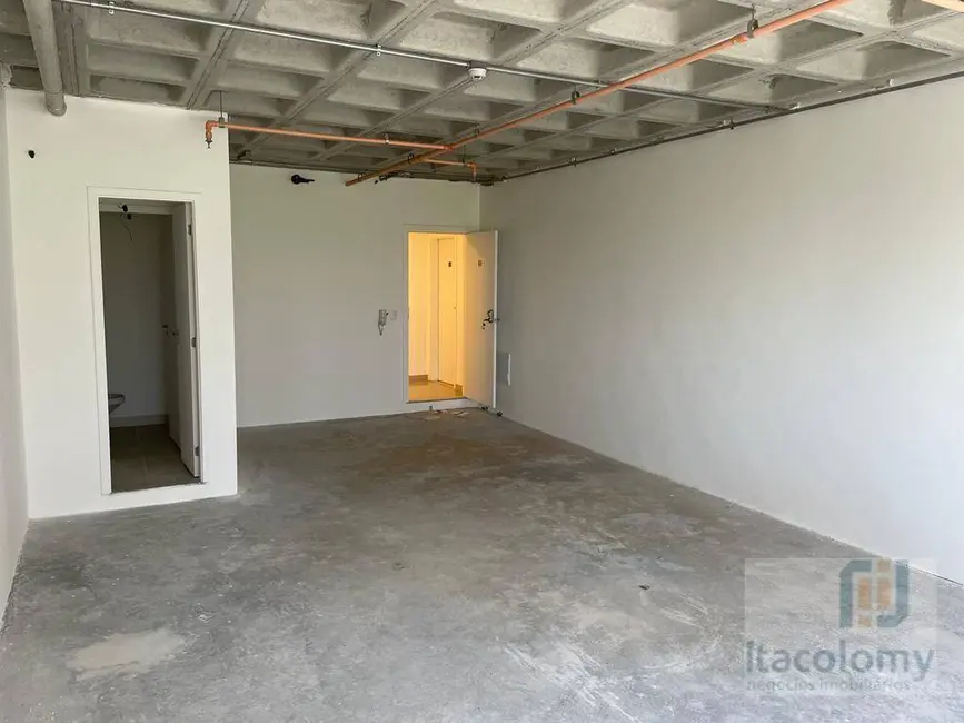 Foto 3 de Sala Comercial à venda, 45m2 em Alphaville Industrial, Barueri - SP