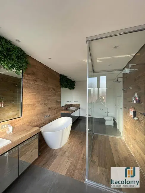 Foto 9 de Casa de Condomínio com 5 quartos à venda e para alugar, 589m2 em Barueri - SP