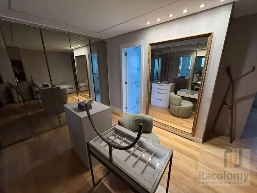 Foto 9 de Apartamento com 5 quartos à venda, 750m2 em Alphaville Industrial, Barueri - SP