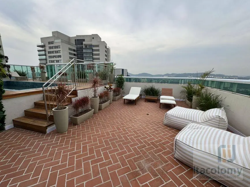 Foto 3 de Apartamento com 5 quartos à venda, 750m2 em Alphaville Industrial, Barueri - SP