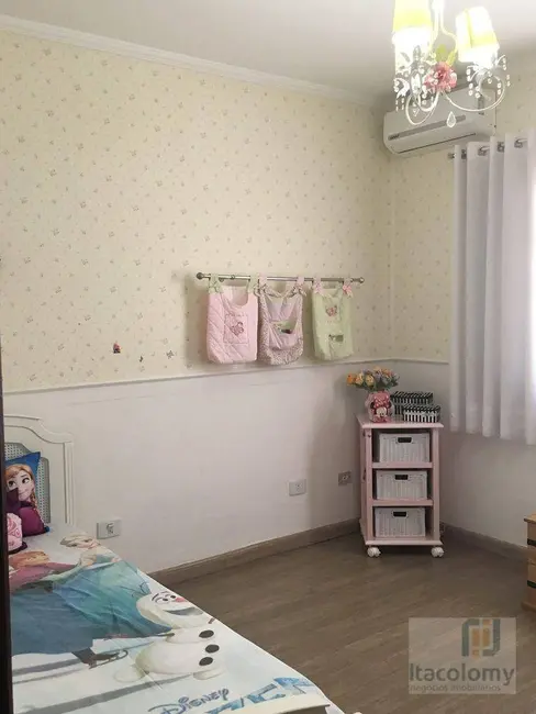 Casa de Condomínio com 3 quartos à venda, 240m2 em Santana De Parnaiba - SP - imagem 7 Foto 7 de Casa de Condomínio com 3 quartos à venda, 240m2 em Santana De Parnaiba - SP