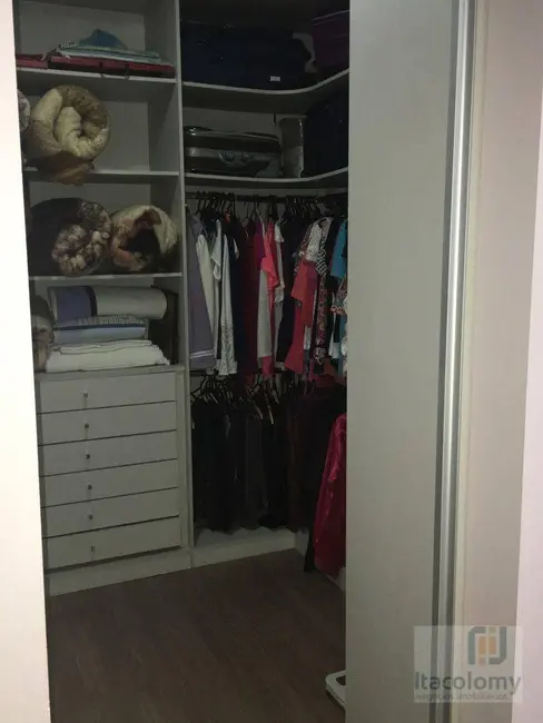 Casa de Condomínio com 3 quartos à venda, 240m2 em Santana De Parnaiba - SP - imagem 9 Foto 9 de Casa de Condomínio com 3 quartos à venda, 240m2 em Santana De Parnaiba - SP