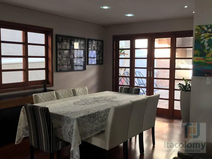 Casa de Condomínio com 3 quartos à venda, 240m2 em Santana De Parnaiba - SP - imagem 4 Foto 4 de Casa de Condomínio com 3 quartos à venda, 240m2 em Santana De Parnaiba - SP