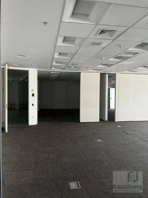 Foto 8 de Sala Comercial para alugar, 2236m2 em Tamboré, Barueri - SP