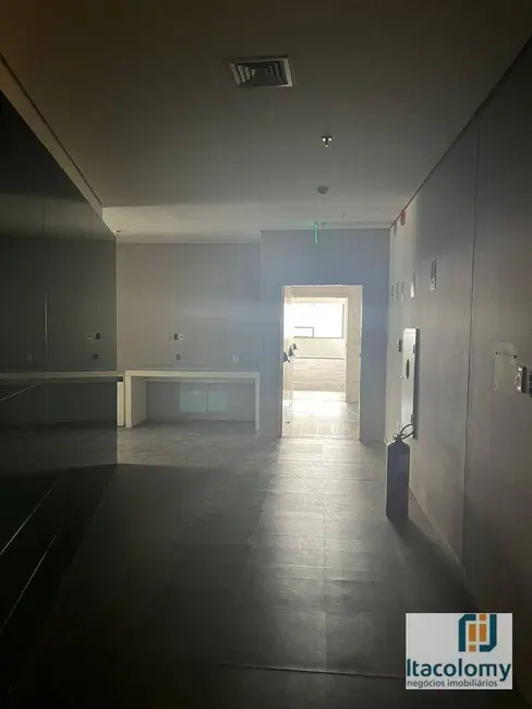 Sala Comercial para alugar, 2236m2 em Tamboré, Barueri - SP - imagem 5 Foto 5 de Sala Comercial para alugar, 2236m2 em Tamboré, Barueri - SP