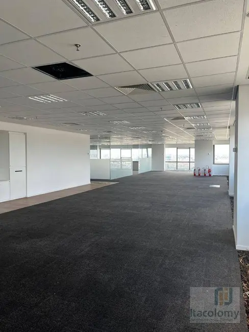 Sala Comercial para alugar, 2236m2 em Tamboré, Barueri - SP - imagem 4 Foto 4 de Sala Comercial para alugar, 2236m2 em Tamboré, Barueri - SP