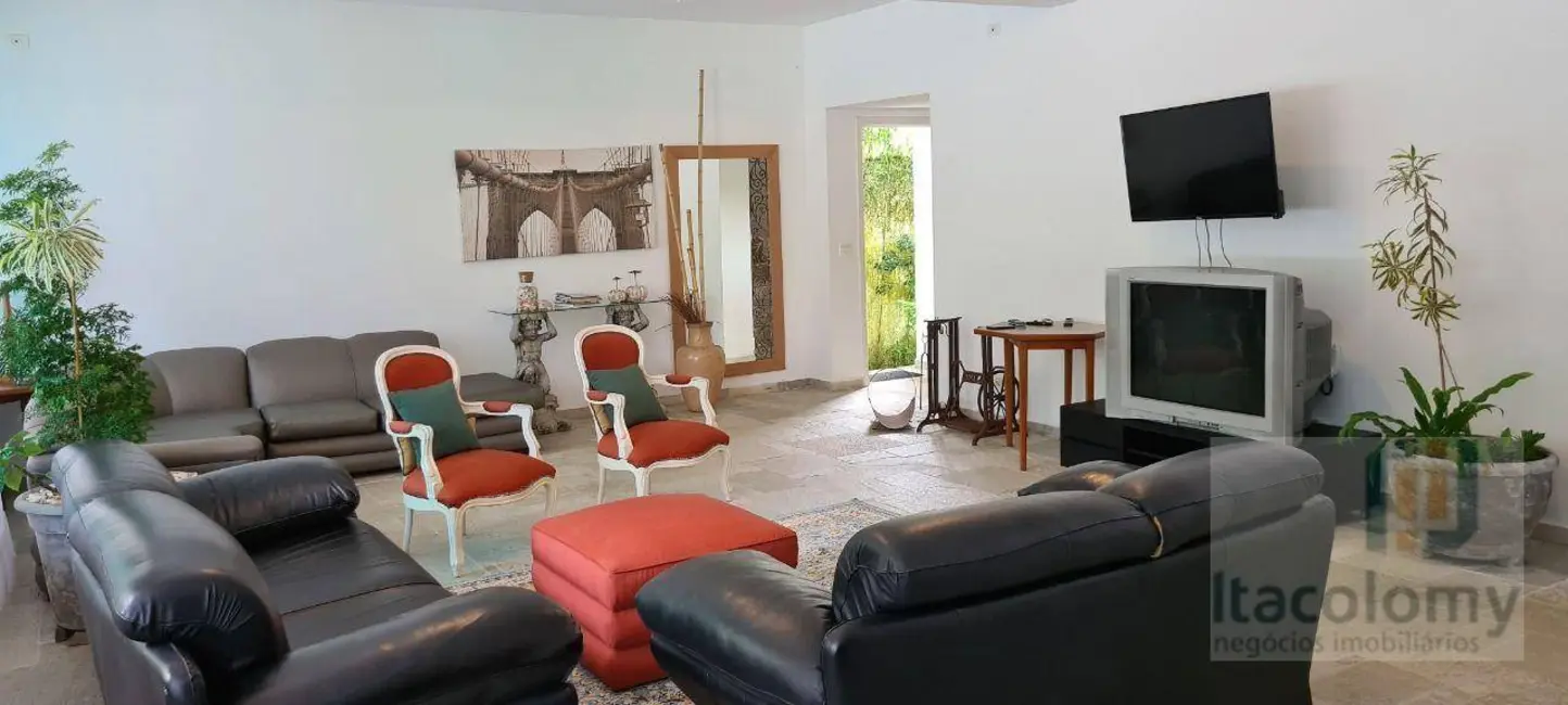 Foto 2 de Casa com 7 quartos à venda, 400m2 em Sao Sebastiao - SP