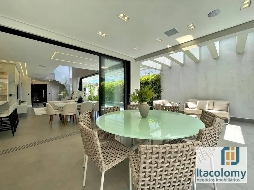 Foto 4 de Casa com 5 quartos à venda, 411m2 em Bertioga - SP