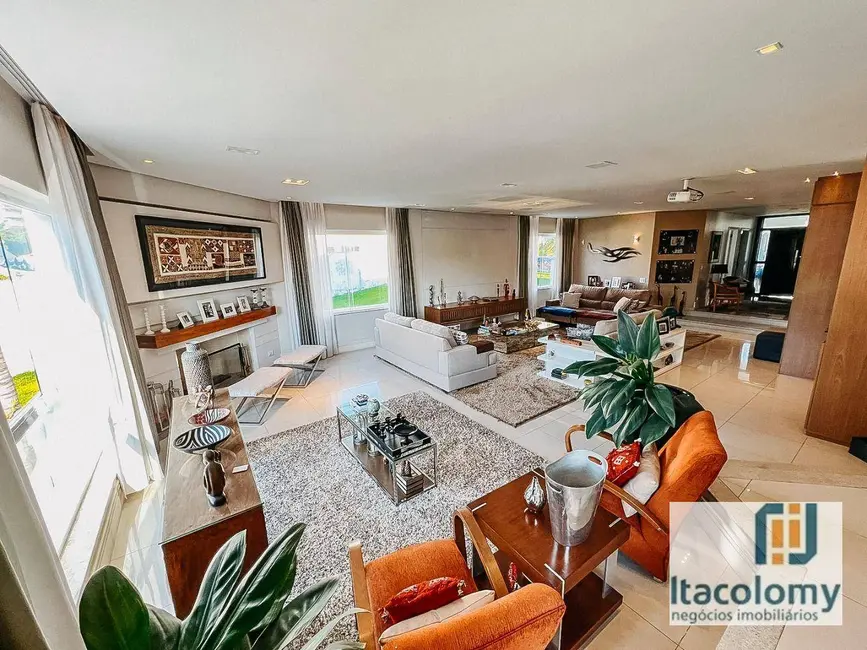 Foto 4 de Casa de Condomínio com 6 quartos à venda e para alugar, 576m2 em Barueri - SP