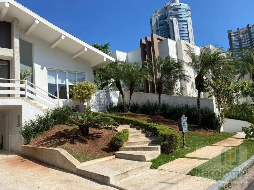 Foto 4 de Casa de Condomínio com 4 quartos à venda, 640m2 em Barueri - SP