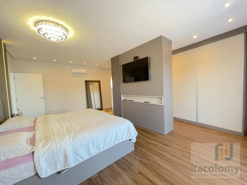 Foto 4 de Casa de Condomínio com 4 quartos à venda, 498m2 em Santana De Parnaiba - SP