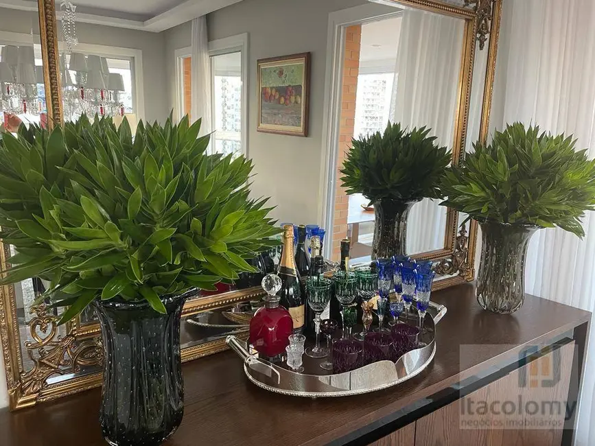 Apartamento com 3 quartos à venda, 165m2 em Indianópolis, São Paulo - SP - imagem 9 Foto 9 de Apartamento com 3 quartos à venda, 165m2 em Indianópolis, São Paulo - SP