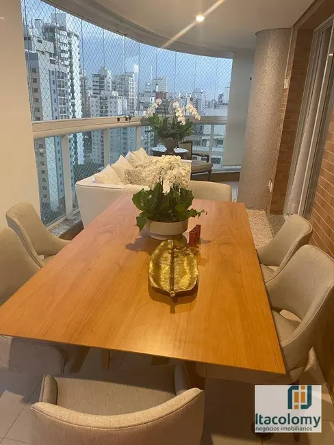 Apartamento com 3 quartos à venda, 165m2 em Indianópolis, São Paulo - SP - imagem 4 Foto 4 de Apartamento com 3 quartos à venda, 165m2 em Indianópolis, São Paulo - SP