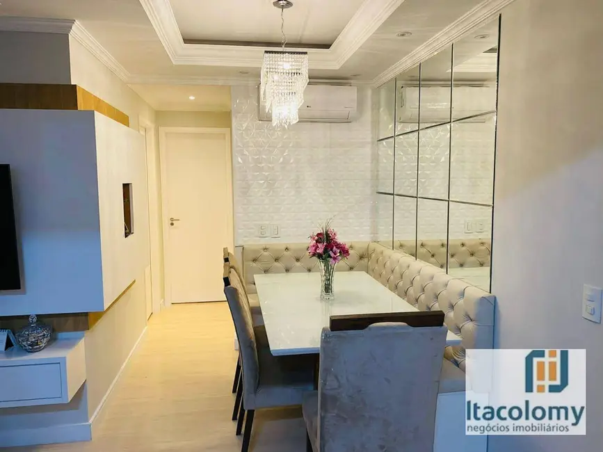 Foto 2 de Apartamento com 2 quartos à venda, 60m2 em Jardim Tupanci, Barueri - SP