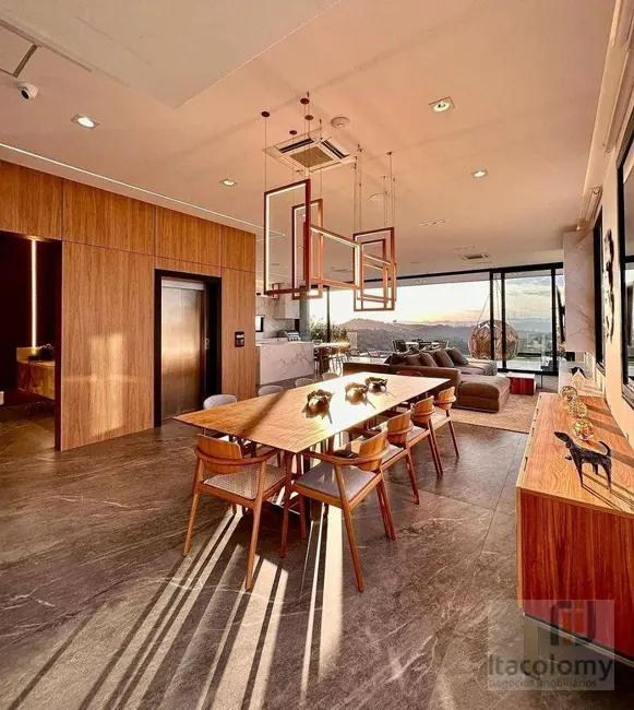 Foto 3 de Casa de Condomínio com 4 quartos à venda, 490m2 em Santana De Parnaiba - SP