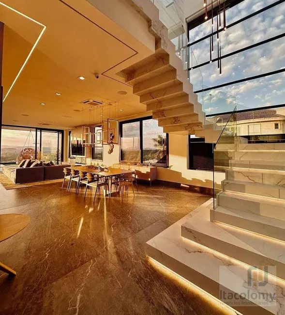 Foto 2 de Casa de Condomínio com 4 quartos à venda, 490m2 em Santana De Parnaiba - SP