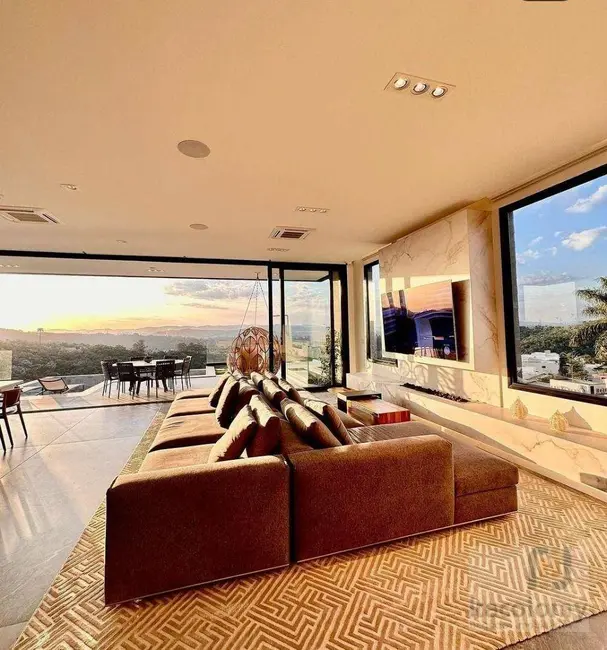 Foto 3 de Casa de Condomínio com 4 quartos à venda, 490m2 em Santana De Parnaiba - SP