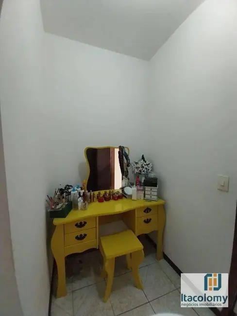 Foto 4 de Casa com 2 quartos à venda, 179m2 em Jardim Maria Tereza, Barueri - SP