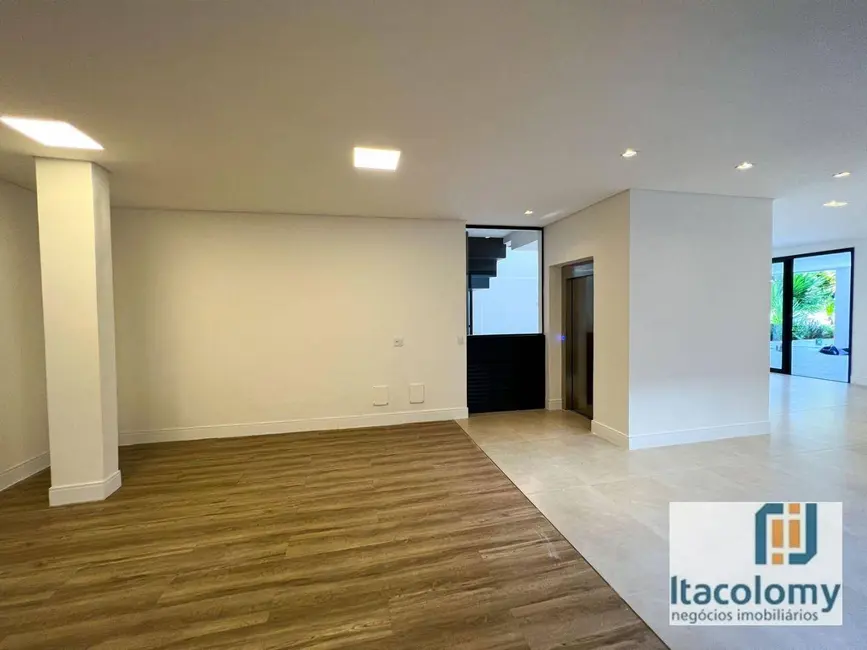 Casa de Condomínio com 4 quartos à venda, 660m2 em Tamboré, Santana De Parnaiba - SP - imagem 6 Foto 6 de Casa de Condomínio com 4 quartos à venda, 660m2 em Tamboré, Santana De Parnaiba - SP