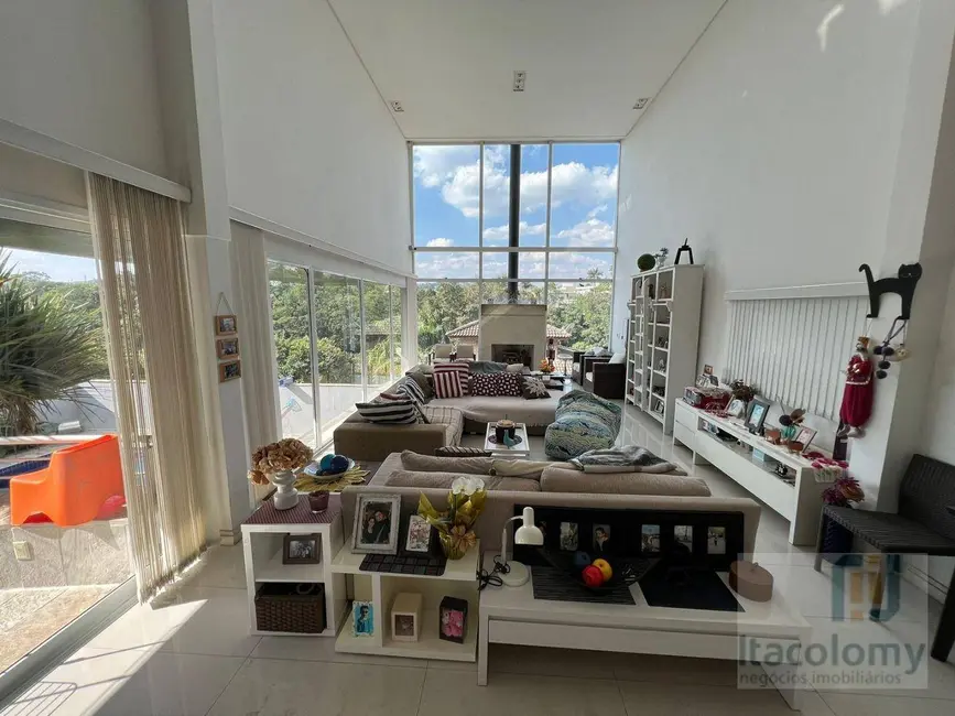 Foto 4 de Casa de Condomínio com 3 quartos à venda, 598m2 em Tarumã, Santana De Parnaiba - SP