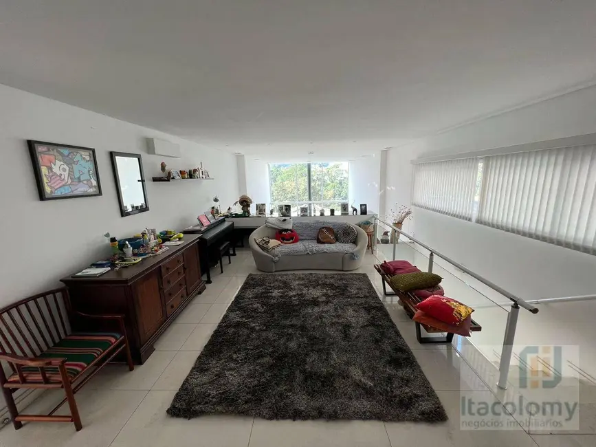 Casa de Condomínio com 3 quartos à venda, 598m2 em Tarumã, Santana De Parnaiba - SP - imagem 8 Foto 8 de Casa de Condomínio com 3 quartos à venda, 598m2 em Tarumã, Santana De Parnaiba - SP