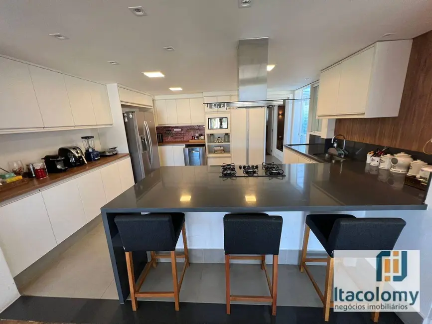 Foto 9 de Casa de Condomínio com 3 quartos à venda, 500m2 em Santana De Parnaiba - SP