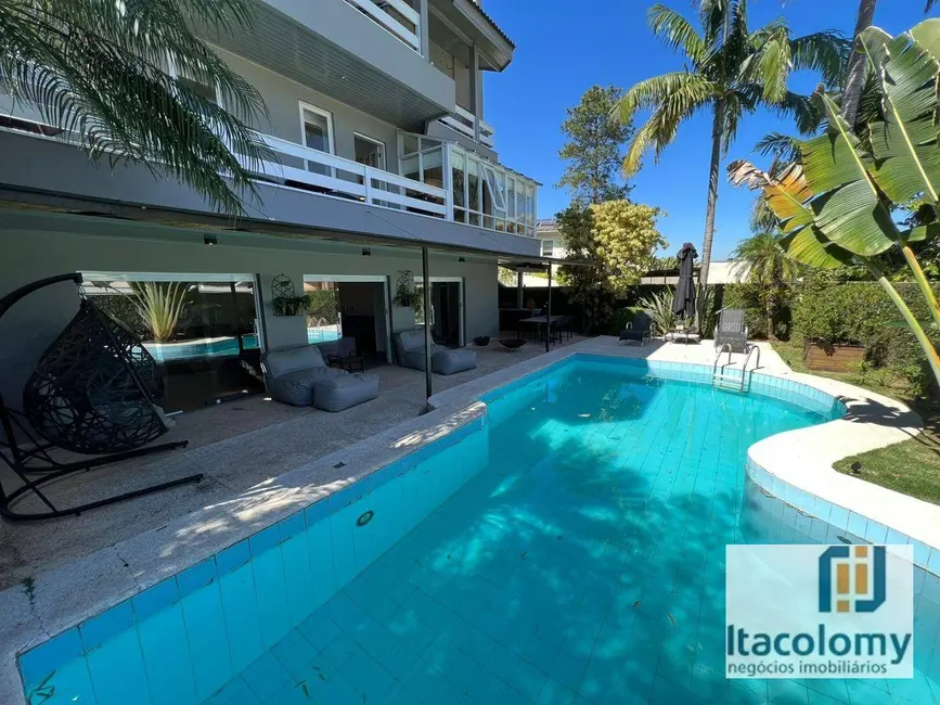 Foto 5 de Casa de Condomínio com 3 quartos à venda, 500m2 em Santana De Parnaiba - SP