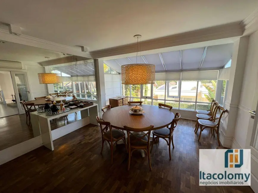 Foto 8 de Casa de Condomínio com 3 quartos à venda, 500m2 em Santana De Parnaiba - SP