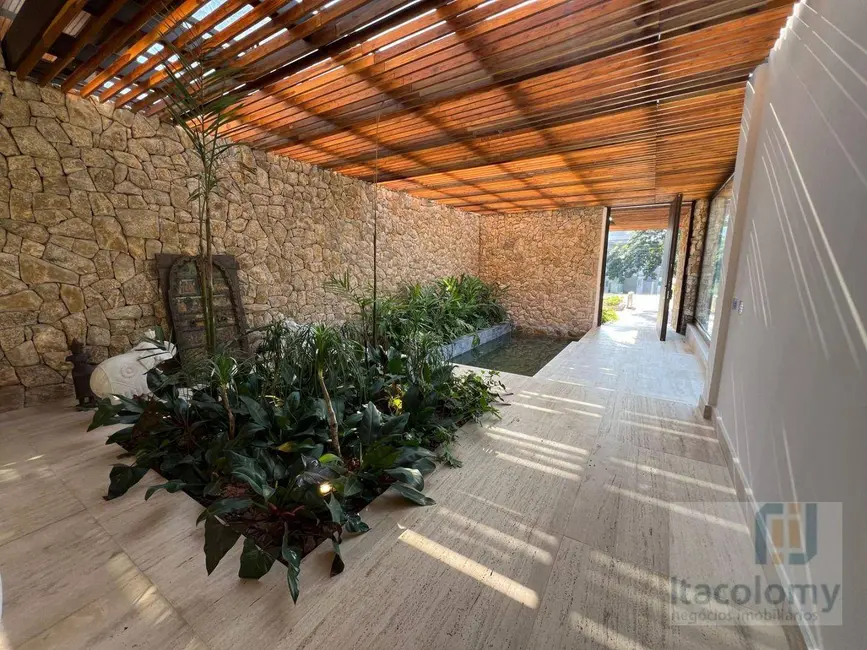 Casa de Condomínio com 5 quartos à venda, 2255m2 em Residencial Tamboré, Barueri - SP - imagem 6 Foto 6 de Casa de Condomínio com 5 quartos à venda, 2255m2 em Residencial Tamboré, Barueri - SP