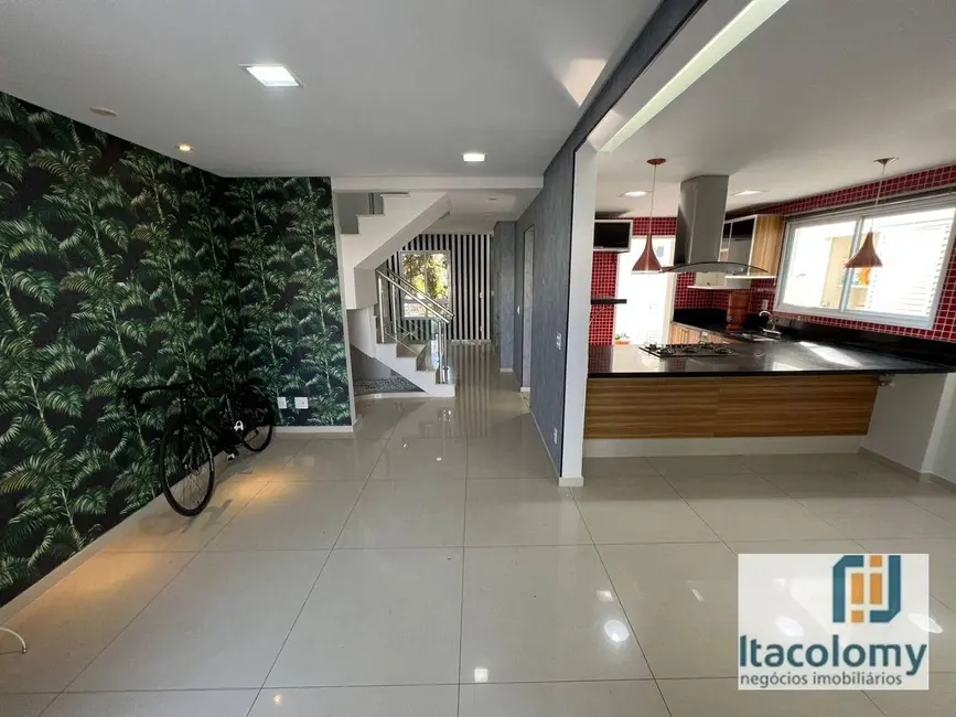 Foto 4 de Casa de Condomínio com 3 quartos à venda e para alugar, 170m2 em Tamboré, Santana De Parnaiba - SP