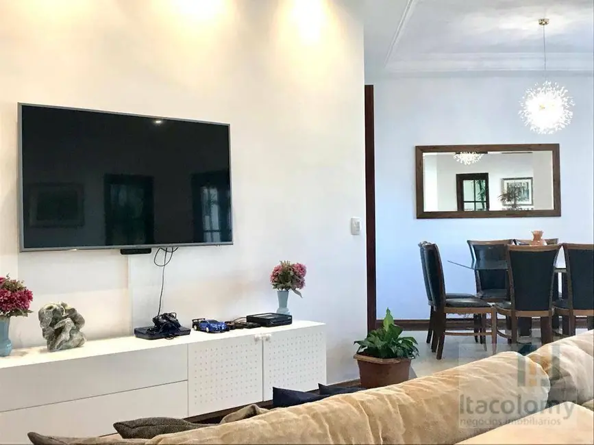 Foto 3 de Casa de Condomínio com 4 quartos à venda, 360m2 em Santana De Parnaiba - SP