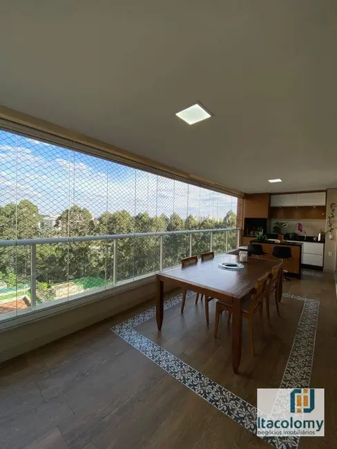 Foto 5 de Apartamento com 3 quartos à venda, 224m2 em Santana De Parnaiba - SP