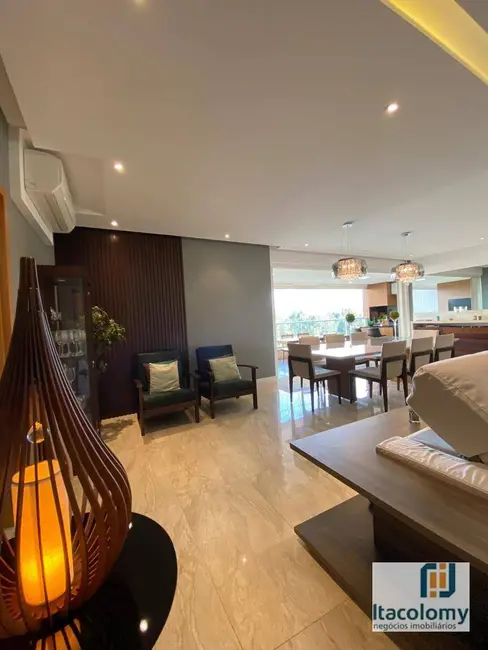 Foto 8 de Apartamento com 3 quartos à venda, 224m2 em Santana De Parnaiba - SP