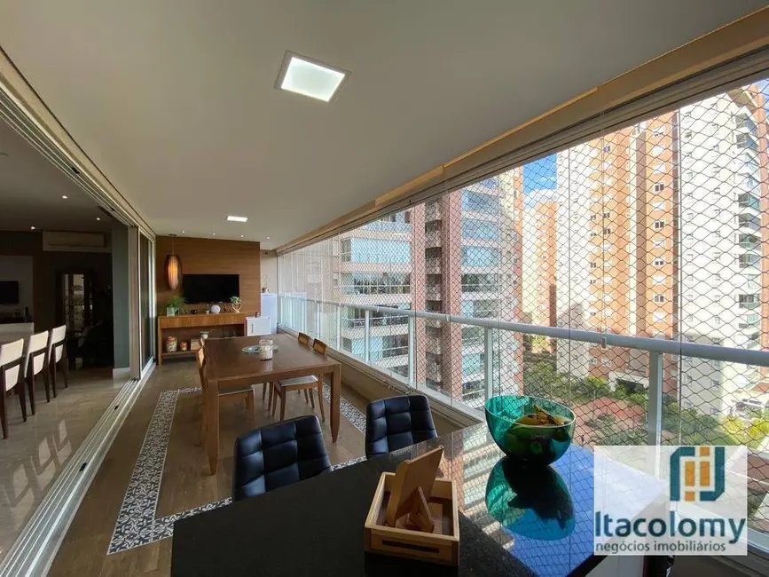Foto 3 de Apartamento com 3 quartos à venda, 224m2 em Santana De Parnaiba - SP