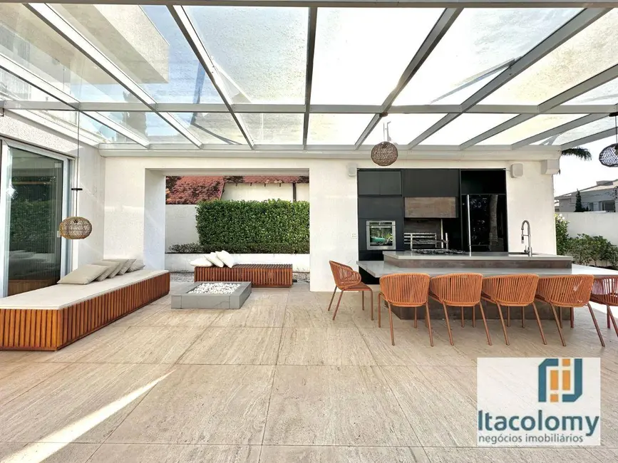 Foto 8 de Casa de Condomínio com 5 quartos à venda e para alugar, 1800m2 em Residencial Tamboré, Barueri - SP