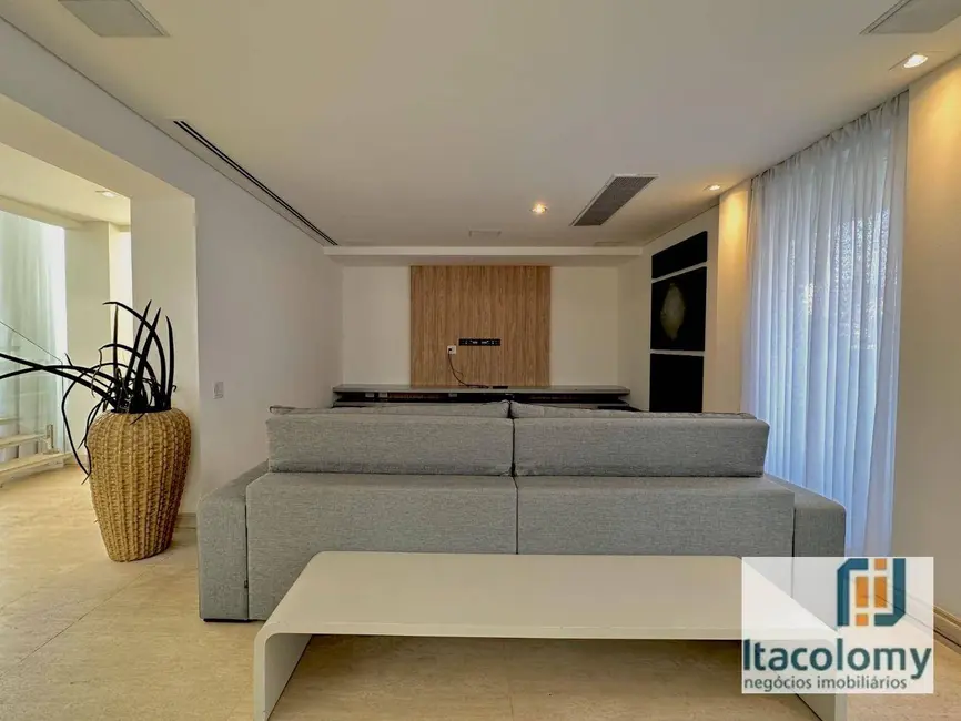 Foto 5 de Casa de Condomínio com 5 quartos à venda e para alugar, 1800m2 em Residencial Tamboré, Barueri - SP