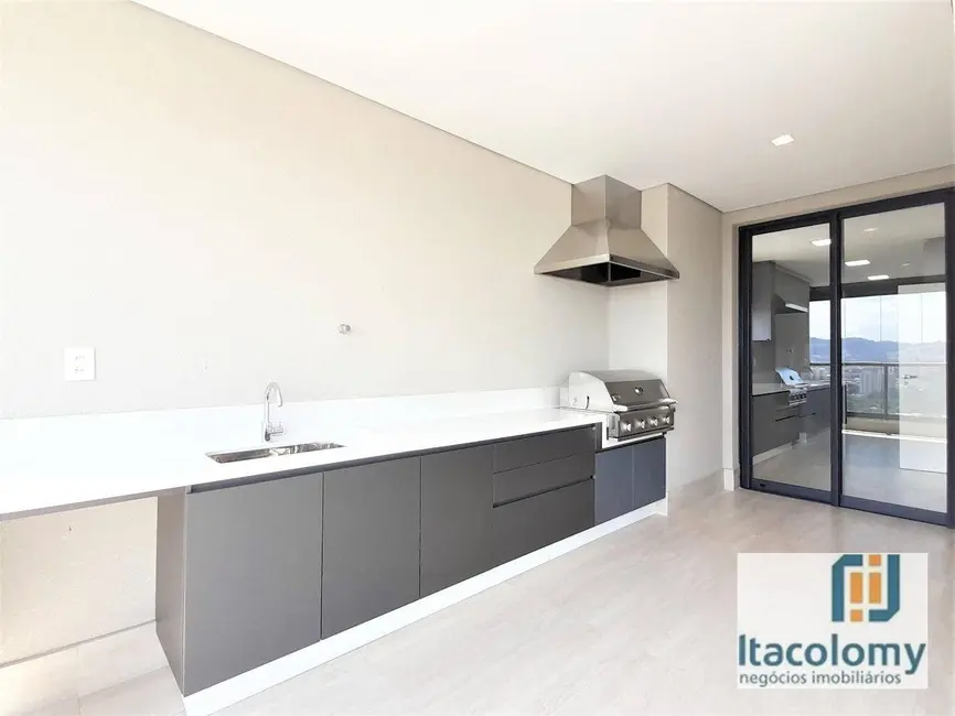 Foto 4 de Apartamento com 4 quartos para alugar, 344m2 em Alphaville Industrial, Barueri - SP