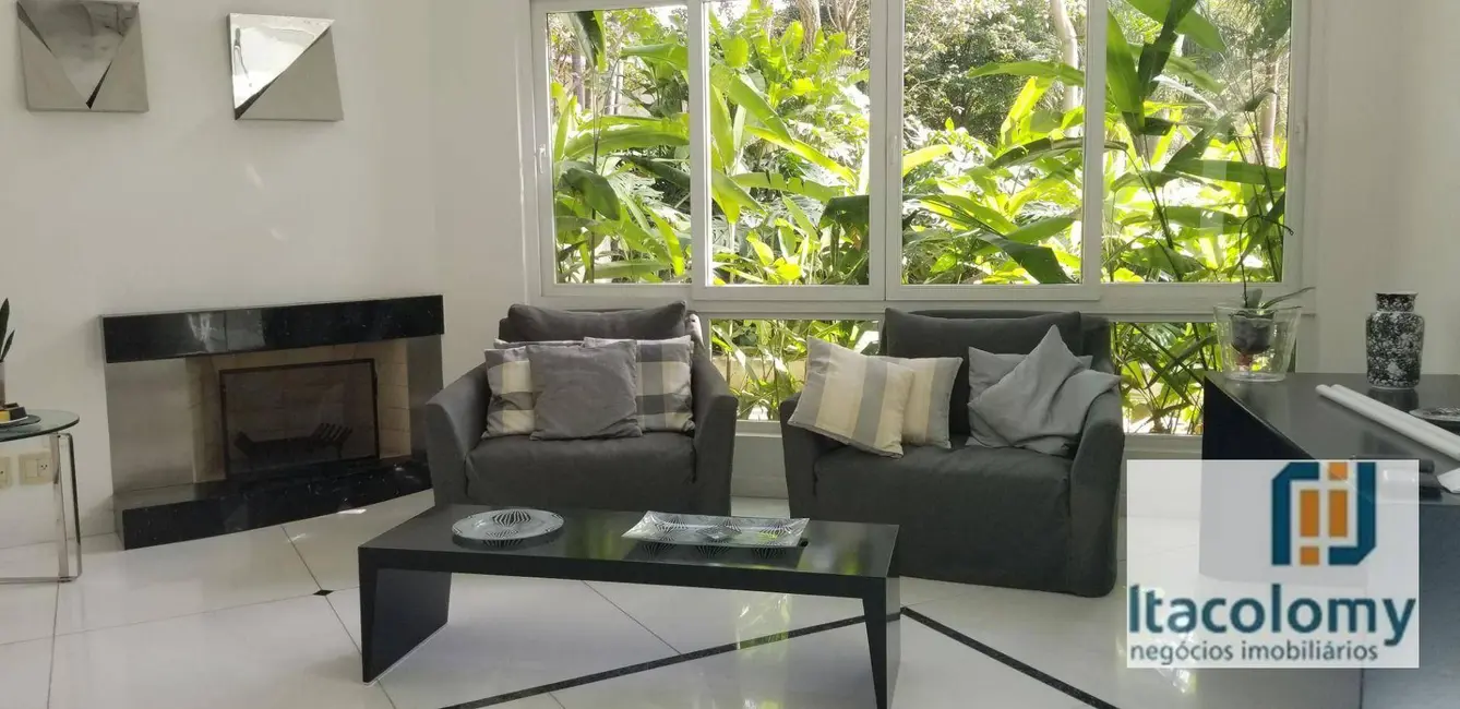 Foto 1 de Casa de Condomínio com 4 quartos para alugar, 850m2 em Barueri - SP
