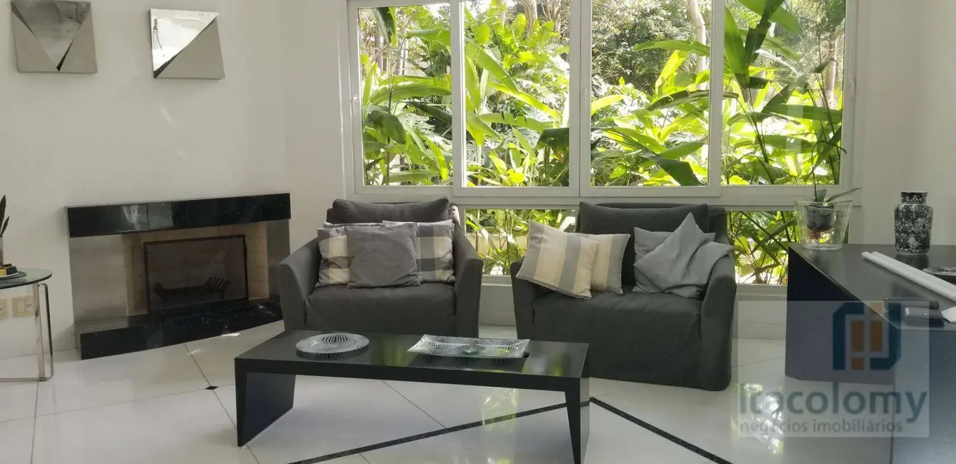 Foto 1 de Casa de Condomínio com 4 quartos para alugar, 850m2 em Barueri - SP