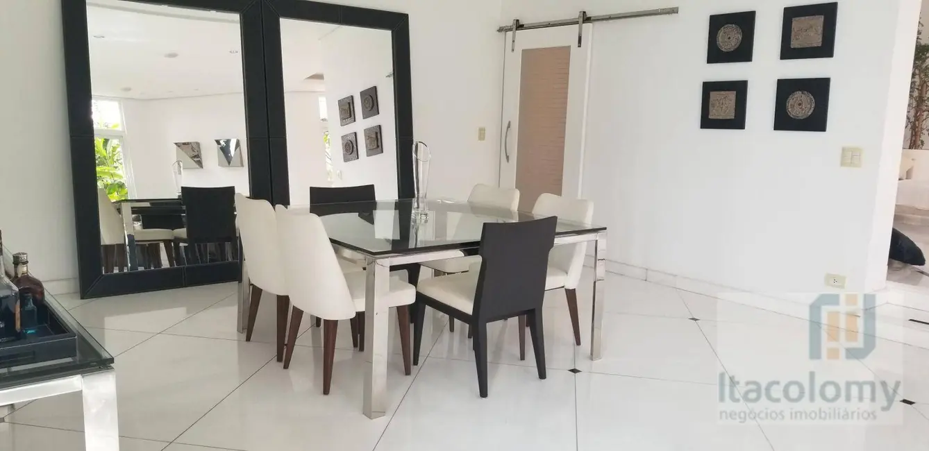 Foto 2 de Casa de Condomínio com 4 quartos para alugar, 850m2 em Barueri - SP