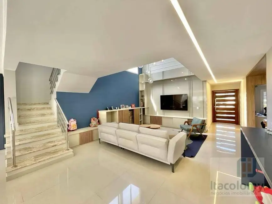 Foto 3 de Casa de Condomínio com 4 quartos à venda, 385m2 em São Paulo II, Cotia - SP