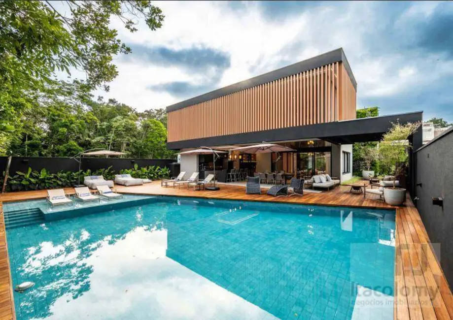 Foto 2 de Casa com 7 quartos à venda, 752m2 em Bertioga - SP