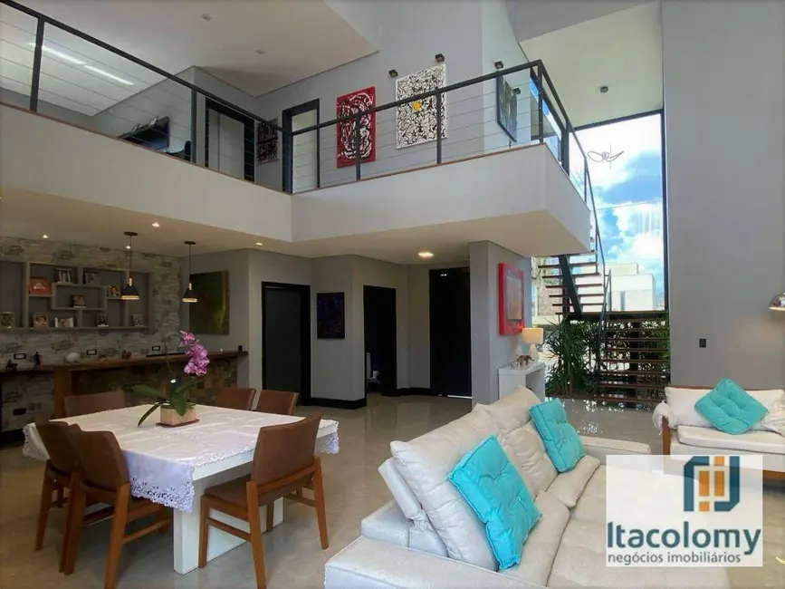 Casa de Condomínio com 5 quartos à venda, 584m2 em Granja Viana, Carapicuiba - SP - imagem 3 Foto 3 de Casa de Condomínio com 5 quartos à venda, 584m2 em Granja Viana, Carapicuiba - SP