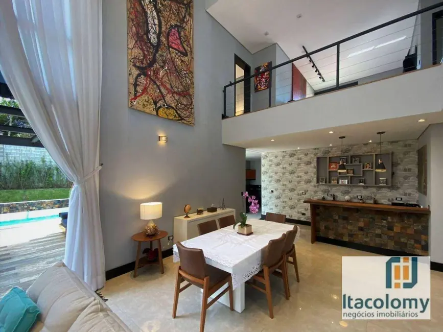 Casa de Condomínio com 5 quartos à venda, 584m2 em Granja Viana, Carapicuiba - SP - imagem 6 Foto 6 de Casa de Condomínio com 5 quartos à venda, 584m2 em Granja Viana, Carapicuiba - SP
