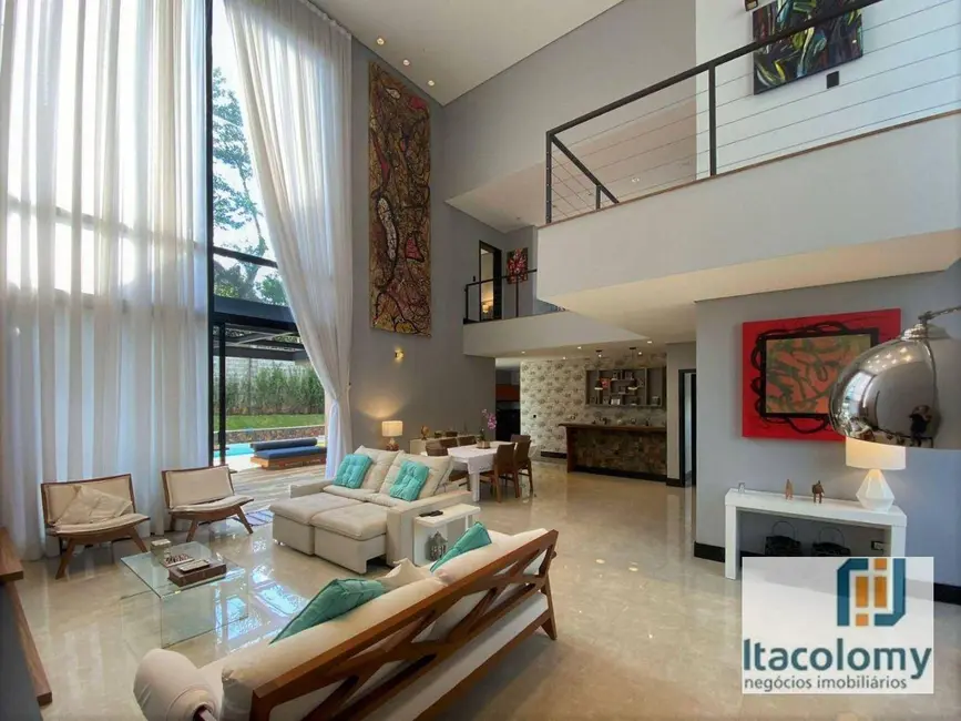Casa de Condomínio com 5 quartos à venda, 584m2 em Granja Viana, Carapicuiba - SP - imagem 4 Foto 4 de Casa de Condomínio com 5 quartos à venda, 584m2 em Granja Viana, Carapicuiba - SP