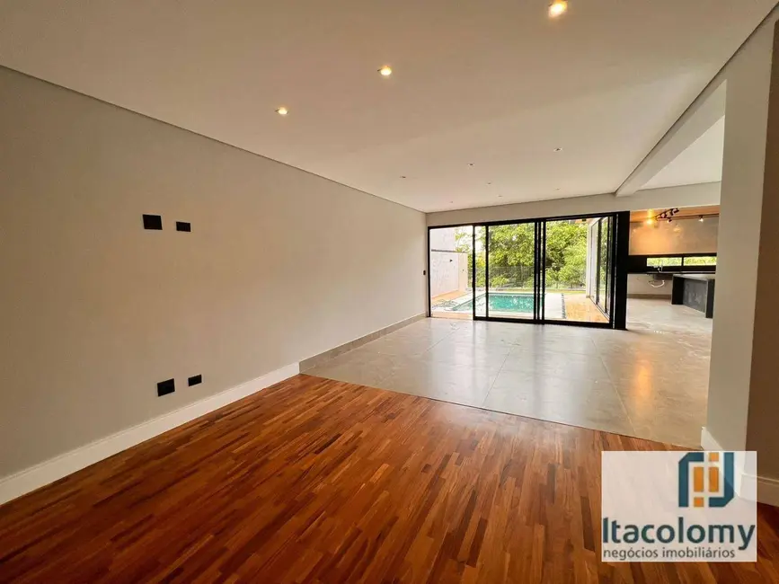 Foto 4 de Casa de Condomínio com 3 quartos à venda, 369m2 em Sítio do Rosário, Santana De Parnaiba - SP